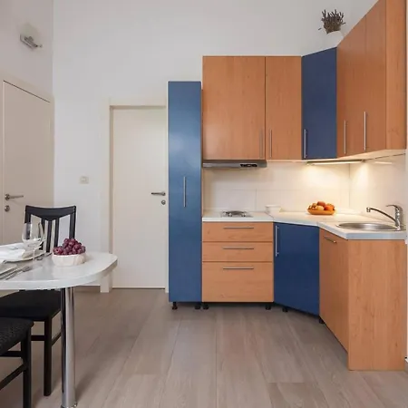 Luxury Sea Whisper With Private Pool, Sauna, Jacuzzi And Gym By The Sea - 别墅 *