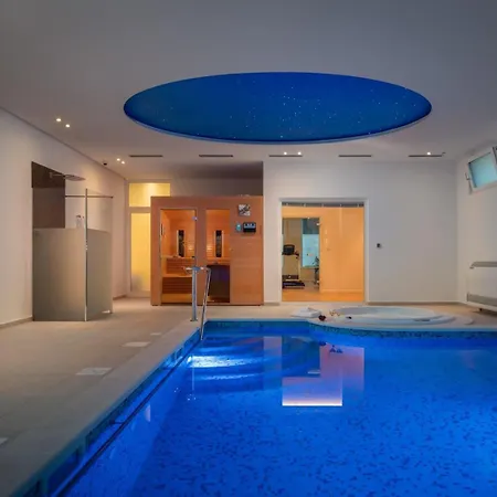 别墅 Luxury Sea Whisper With Private Pool, Sauna, Jacuzzi And Gym By The Sea - *