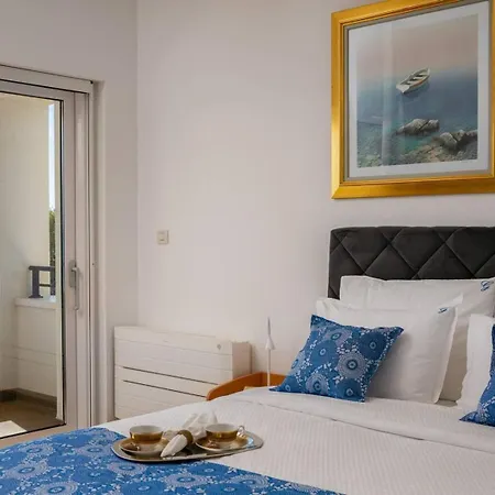 Luxury Sea Whisper With Private Pool, Sauna, Jacuzzi And Gym By The Sea - 别墅