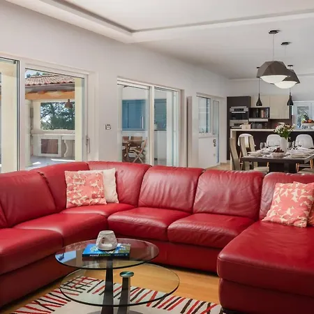 Luxury Sea Whisper With Private Pool, Sauna, Jacuzzi And Gym By The Sea - *