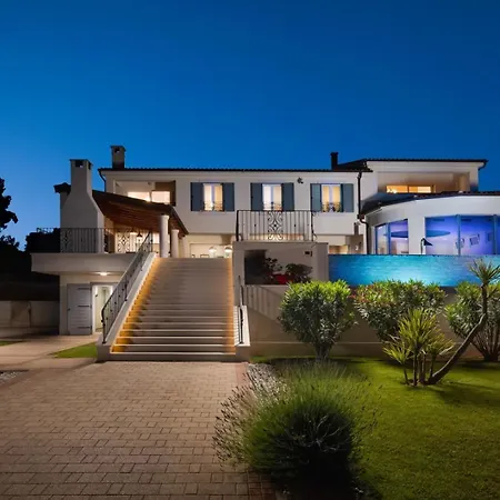 Luxury Sea Whisper With Private Pool, Sauna, Jacuzzi And Gym By The Sea -