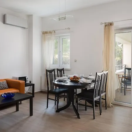 Luxury Sea Whisper Steps From With Indoor & Outdoor Pools Near * Sibenik