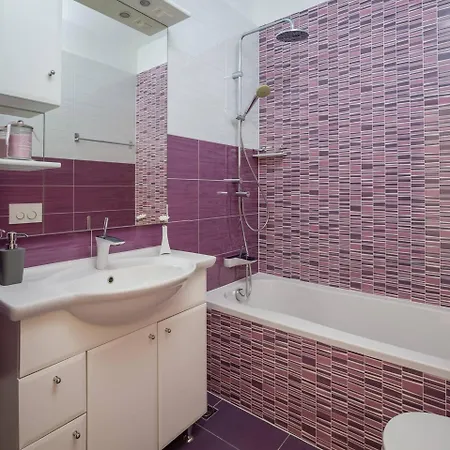 Villa Luxury Sea Whisper Steps From With Indoor & Outdoor Pools Near *