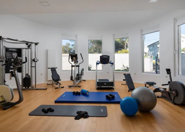 Βίλα Luxury Sea Whisper With Private Pool, Sauna, Jacuzzi And Gym By The Sea - *