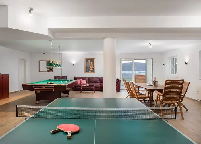 Luxury Sea Whisper With Private Pool, Sauna, Jacuzzi And Gym By The Sea - וילה שיבניק