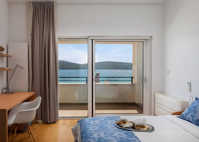 Luxury Sea Whisper With Private Pool, Sauna, Jacuzzi And Gym By The Sea - וילה