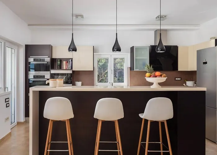 Βίλα Luxury Sea Whisper With Private Pool, Sauna, Jacuzzi And Gym By The Sea - Σίμπενικ