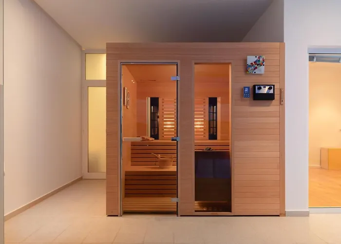 Luxury Sea Whisper With Private Pool, Sauna, Jacuzzi And Gym By The Sea - שיבניק