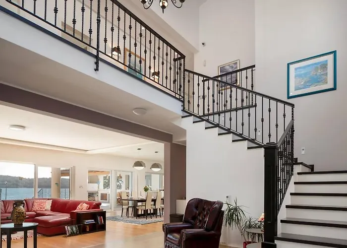 Luxury Sea Whisper With Private Pool, Sauna, Jacuzzi And Gym By The Sea - *