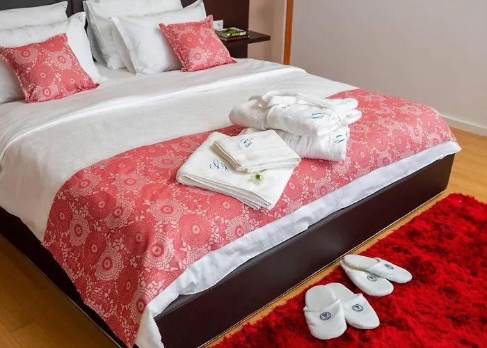 Luxury Sea Whisper With Private Pool, Sauna, Jacuzzi And Gym By The Sea -