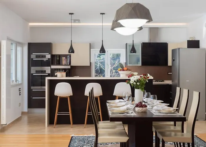 Luxury Sea Whisper With Private Pool, Sauna, Jacuzzi And Gym By The Sea -