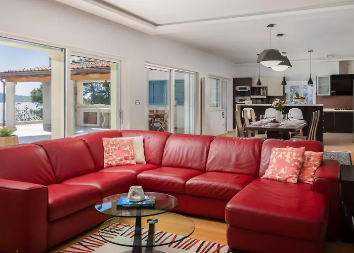 Luxury Sea Whisper With Private Pool, Sauna, Jacuzzi And Gym By The Sea - *