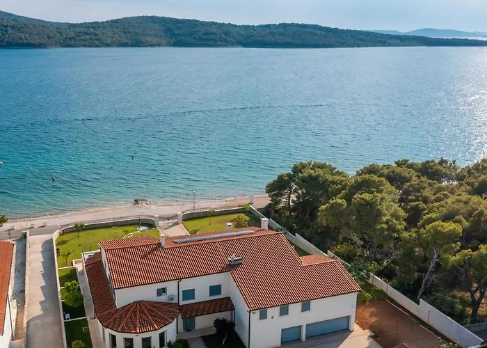 Βίλα Luxury Sea Whisper With Private Pool, Sauna, Jacuzzi And Gym By The Sea -