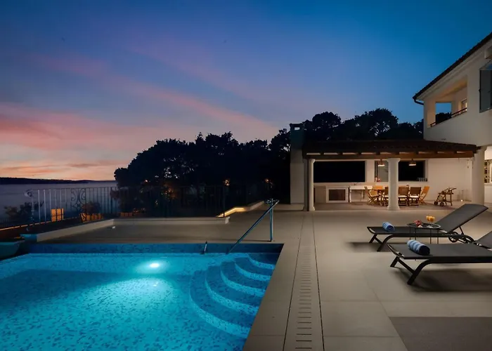 Βίλα Luxury Sea Whisper With Private Pool, Sauna, Jacuzzi And Gym By The Sea - Σίμπενικ